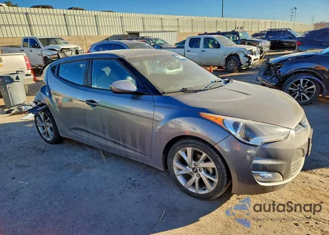 2017 Hyundai Veloster z USA, uszkodzony, nr VIN KMHTC6AD5HU313361